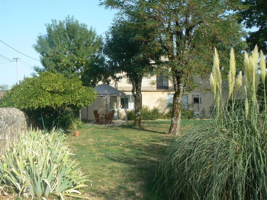 Maison Calme Au Coeur Des Vignes Sainte-Colombe  외부 사진